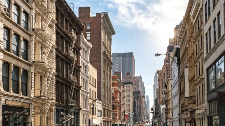 Licensed Broker's Illegal Airbnb Rental Ring Exposed: NY Officials Take Action