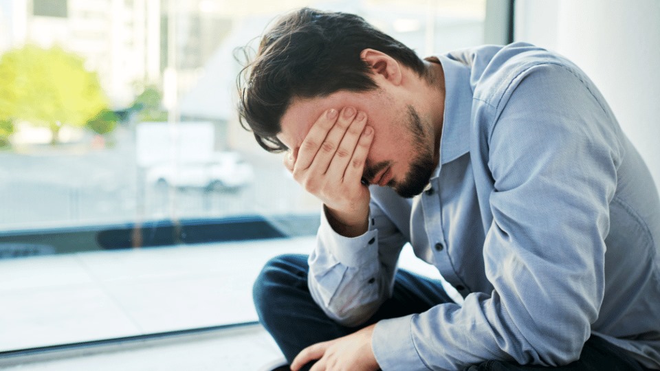 How to Deal with Your Problems When Everyone Is Against You