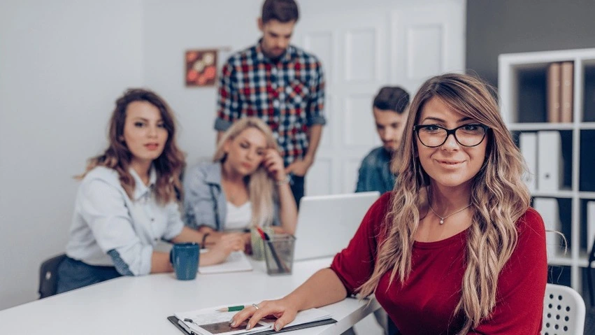 How to Deal with Your Problems When Everyone Is Against You