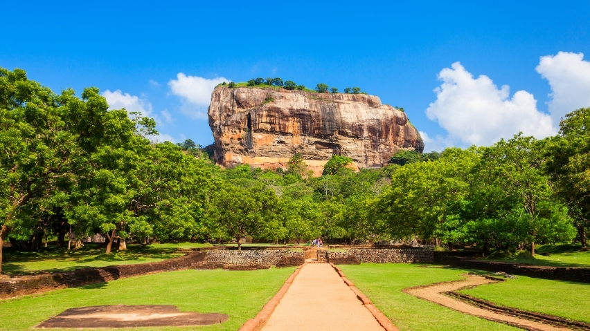 5 Countries Offering Visa on Arrival for Bangladeshi Passport Holders